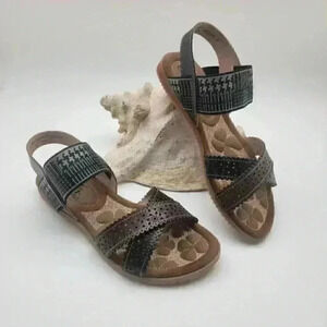 BUY ONE GET ONE FREE Corkys Elite Leather Flatform Strappy Sandals Black Size 6